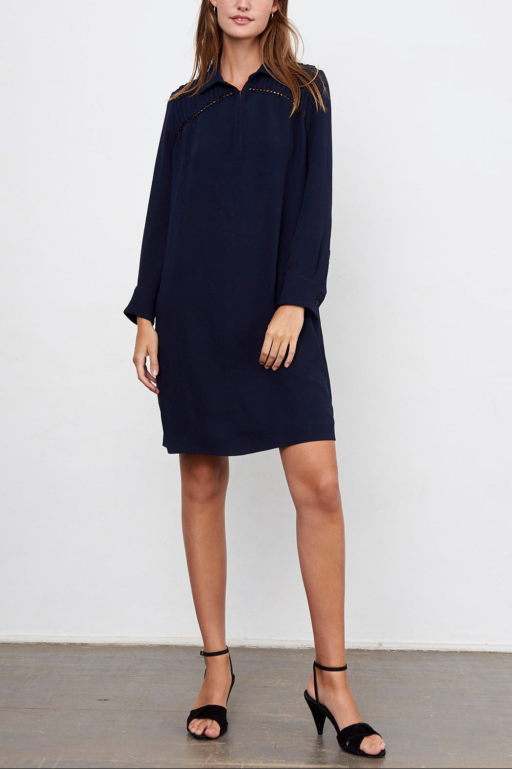 DAENA - Robe en crêpe et broderie Faume - seconde main