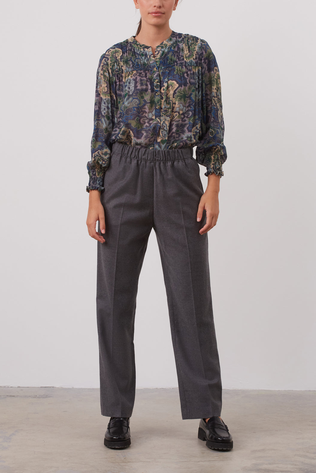 Pantalon tailleur décontracté en flanelle - ELISA Faume - seconde main