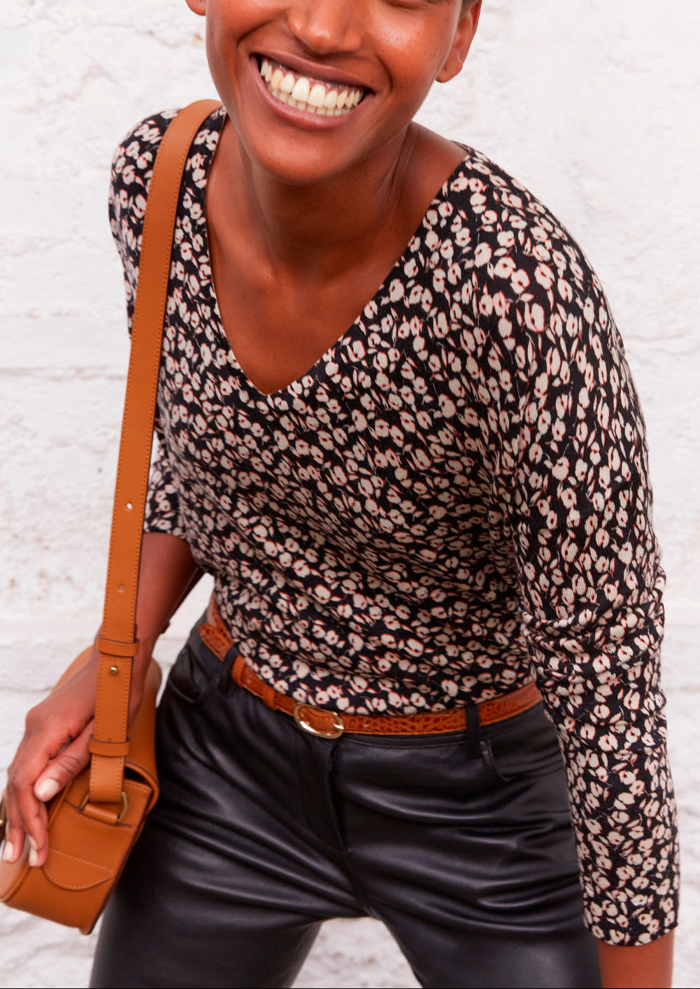 Pull en laine tricoté en maille fine avec print fleuri all over - LIAM Faume - seconde main