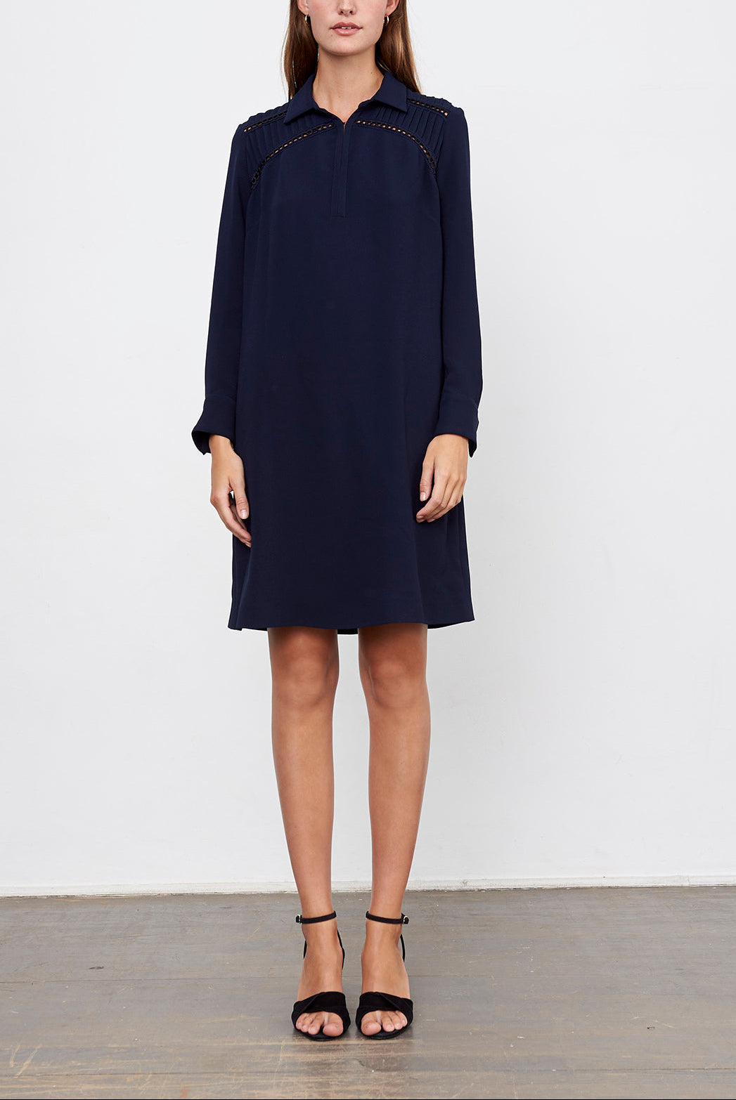 DAENA - Robe en crêpe et broderie Faume - seconde main