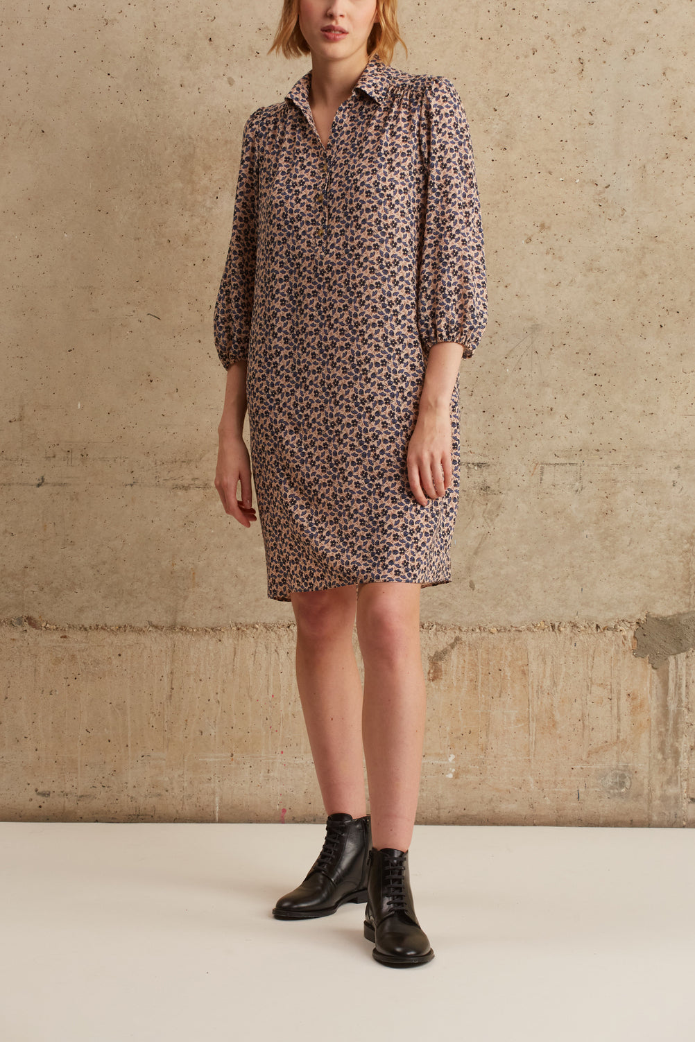 Robe en crêpe imprimé pâquerettes - JIA Faume - seconde main