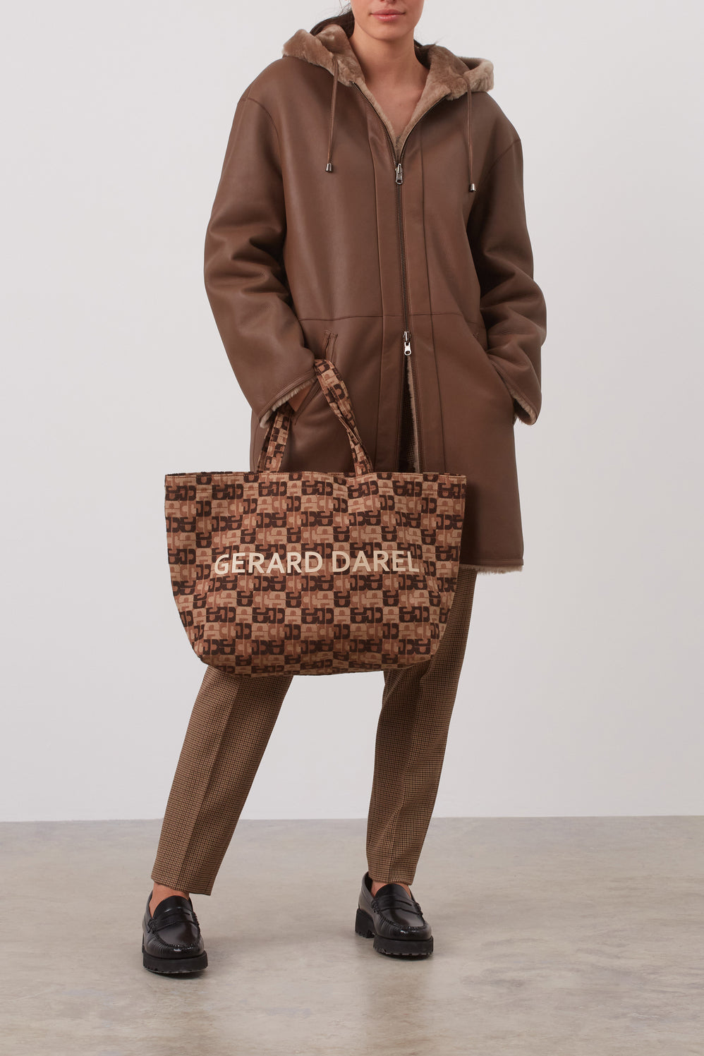 Manteau à capuche en peau lainée - MIRANDA Faume - seconde main