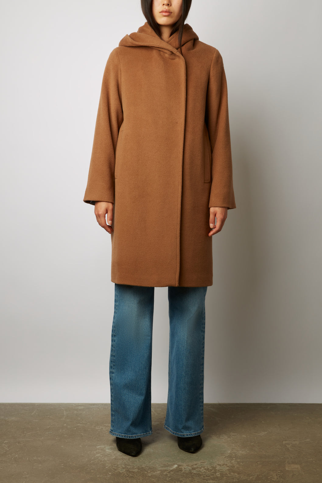 Manteau droit à capuche en laine et alpaga - SAKURA Faume - seconde main