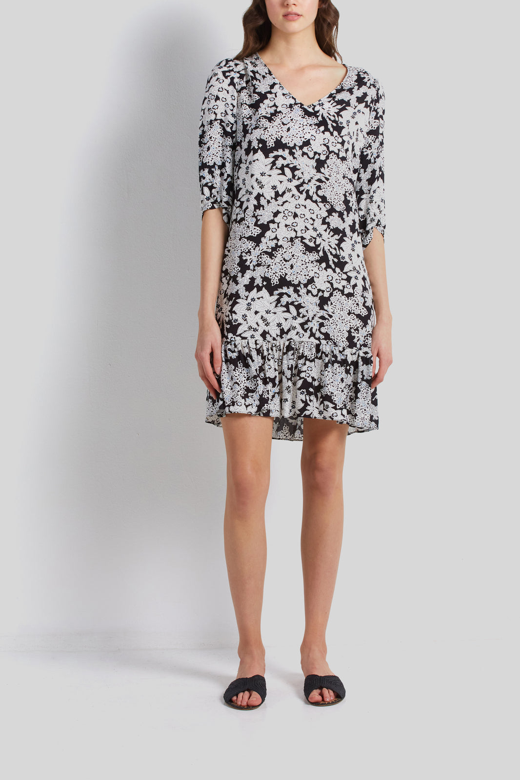 Robe fleurie à volant - JIN Faume - seconde main