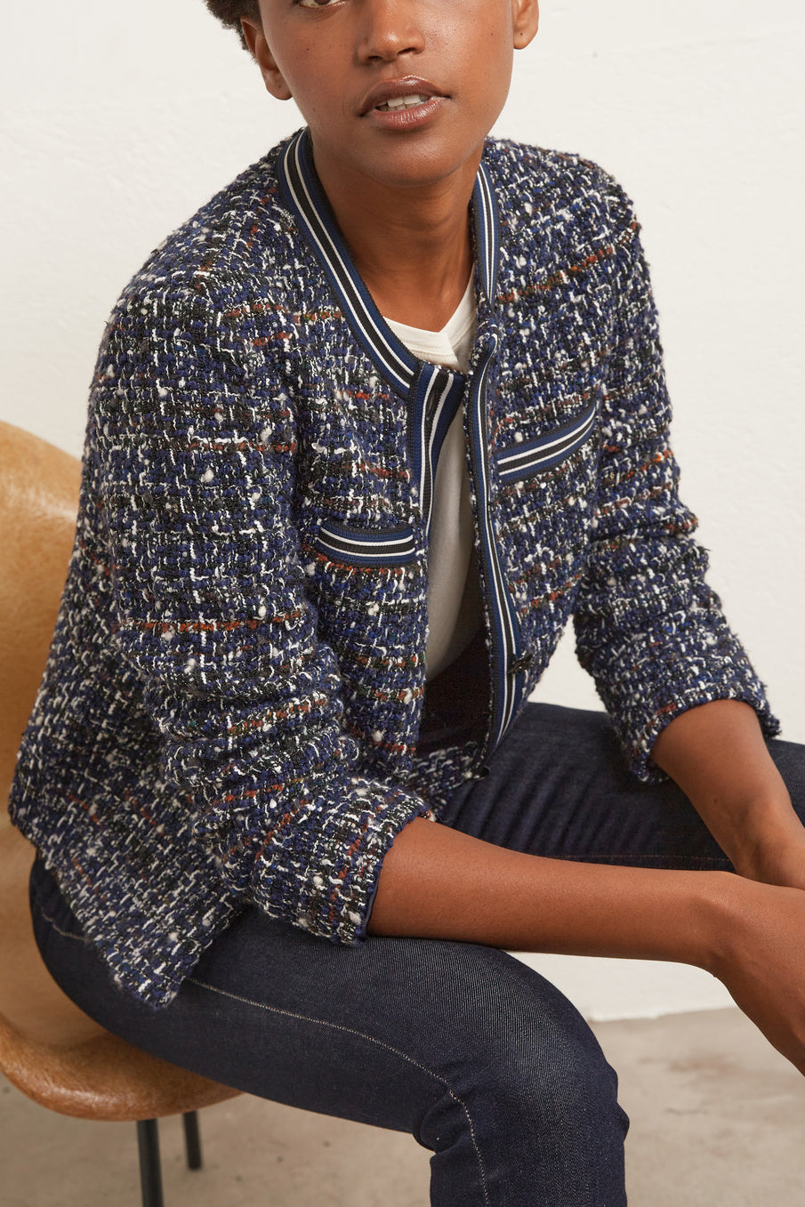 Veste courte en tweed coloré et Lurex Faume - seconde main