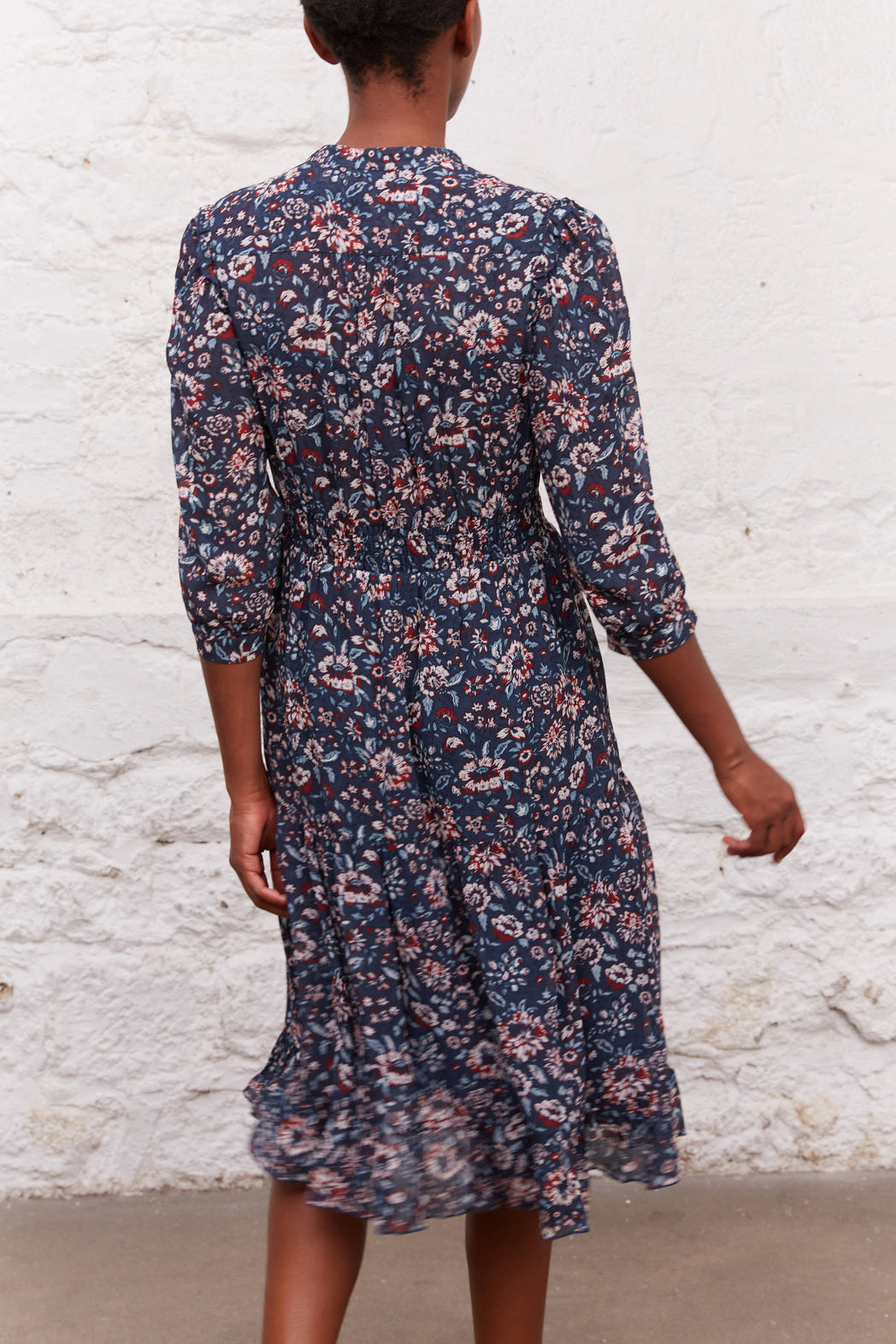 Robe fluide à étages à l'imprimé fleuri - JEANNE Faume - seconde main