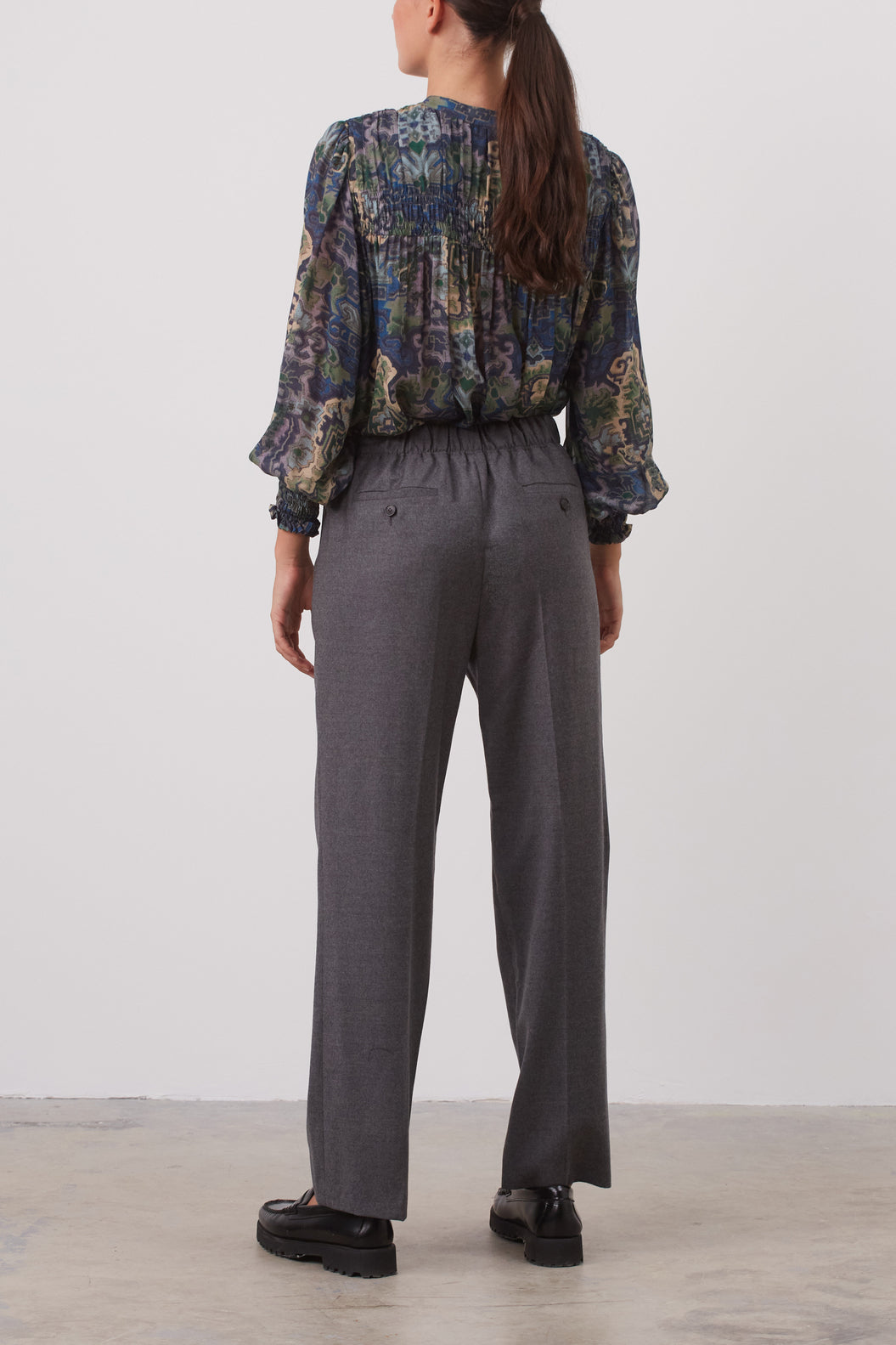 Pantalon tailleur décontracté en flanelle - ELISA Faume - seconde main