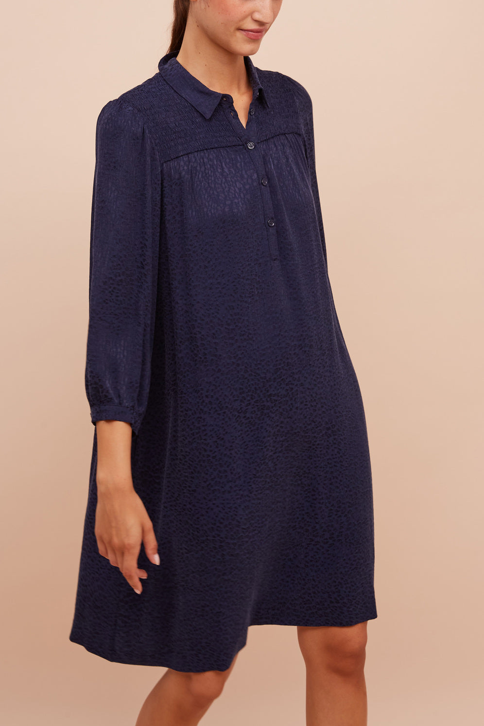 Robe soyeuse avec motif léopard ton sur ton - JANELLE Faume - seconde main