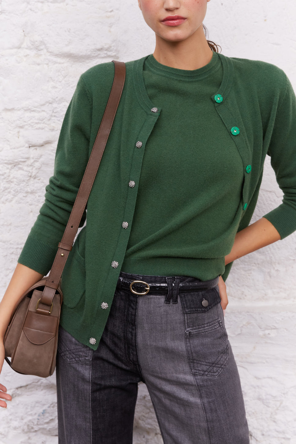 Gilet en laine mérinos avec boutons bijoux - LANAE Faume - seconde main
