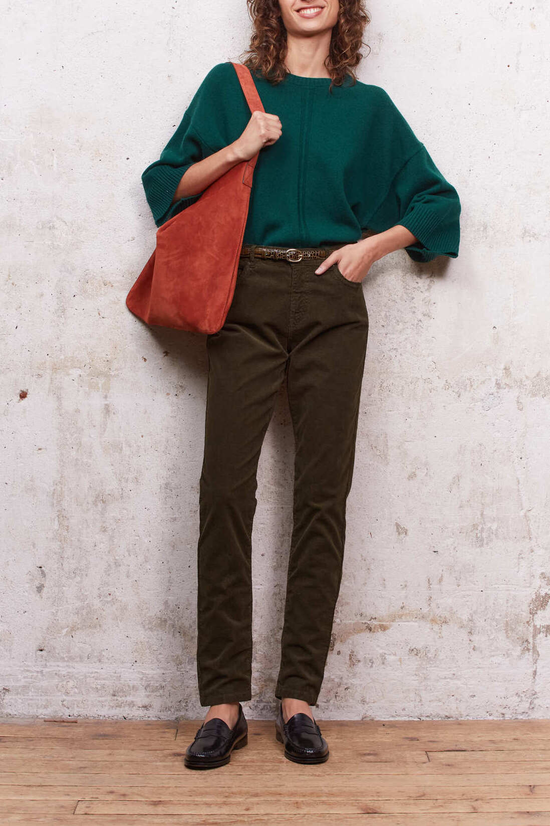 Pantalon droit en velours côtelé - EMMILY Faume - seconde main