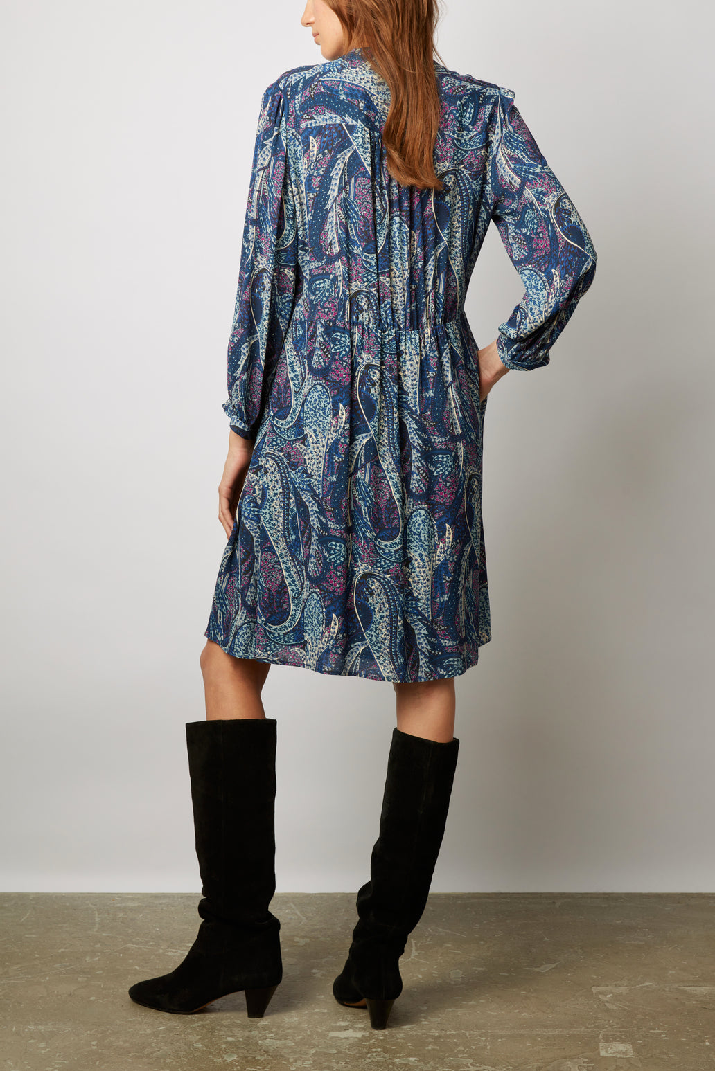 Robe courte et fluide imprimé cachemire ? JANICE Faume - seconde main