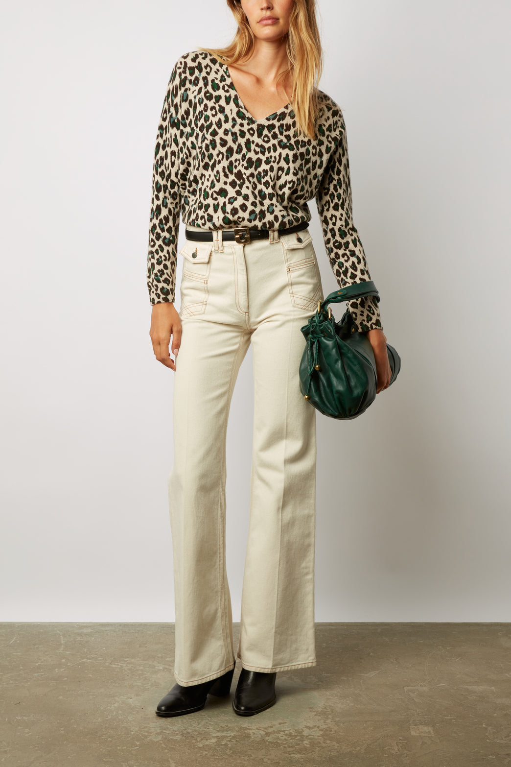 Pull V en laine imprimé léopard - LAVINIA Faume - seconde main