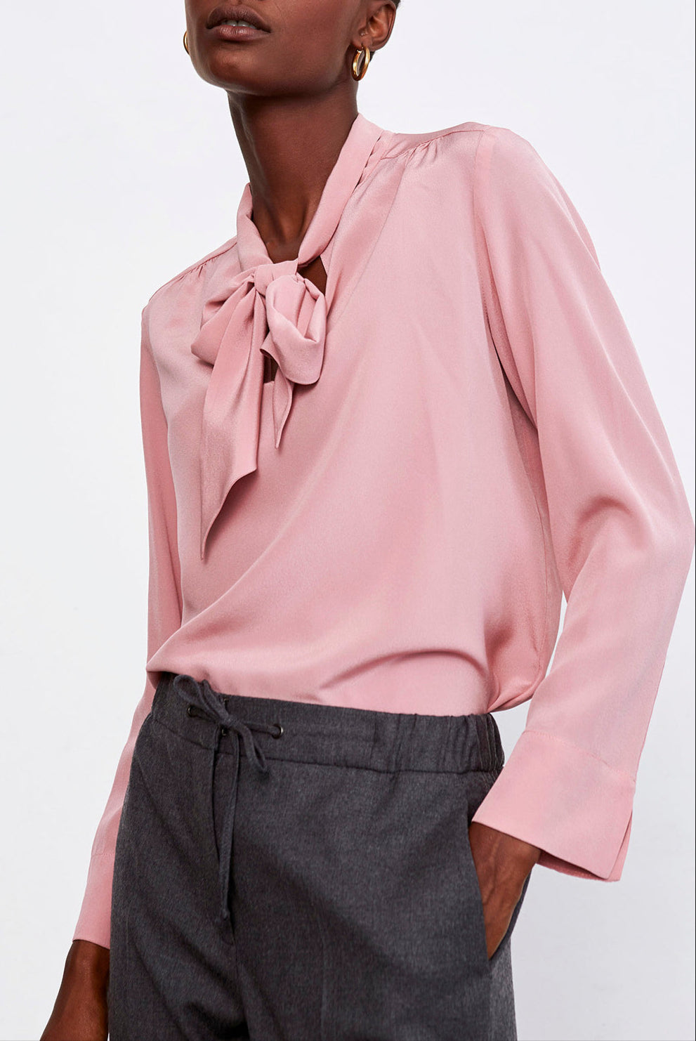 MADDIE - Blouse en soie lavallière Faume - seconde main