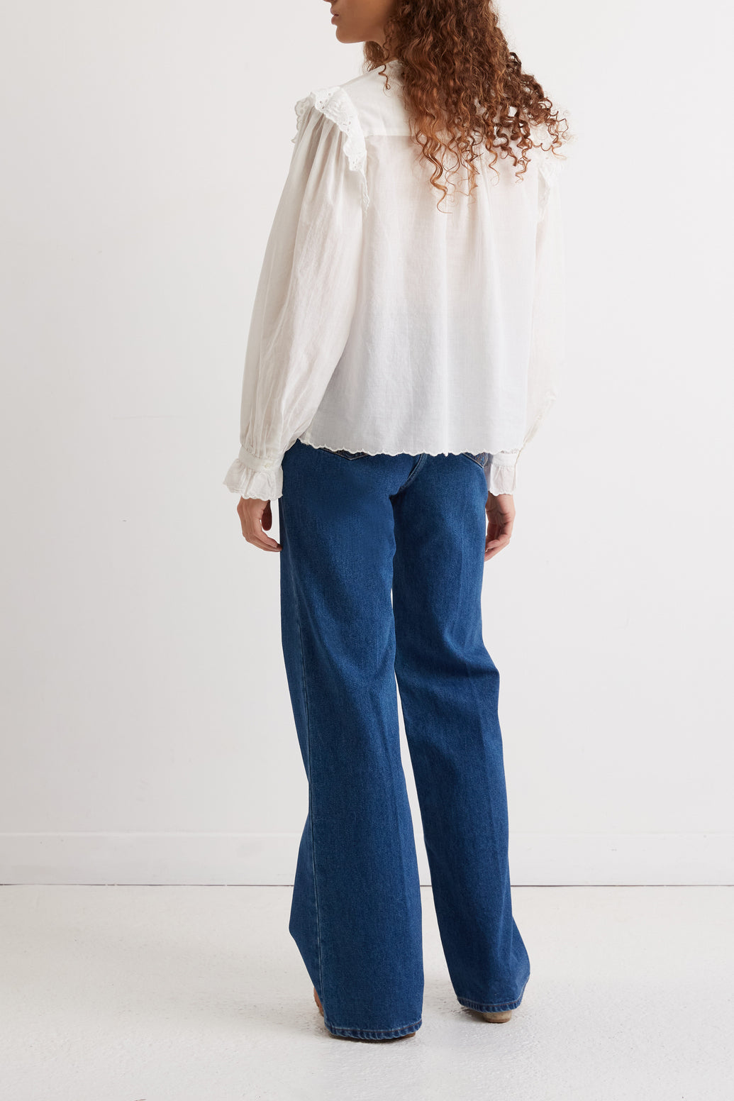 Chemise en coton brodé et volants - CELINE Faume - seconde main