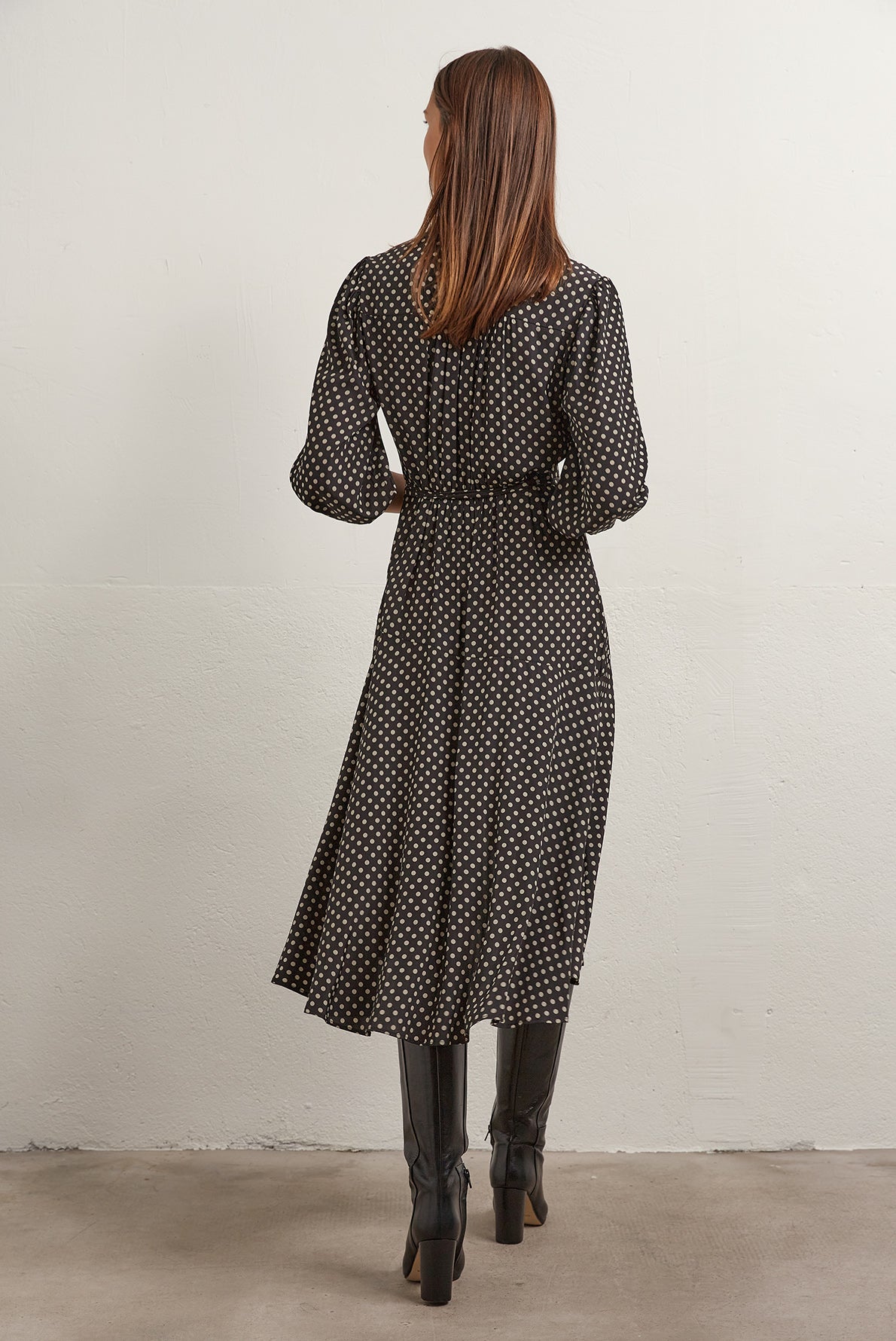 SANDRA - Robe midi portefeuille à pois Faume - seconde main
