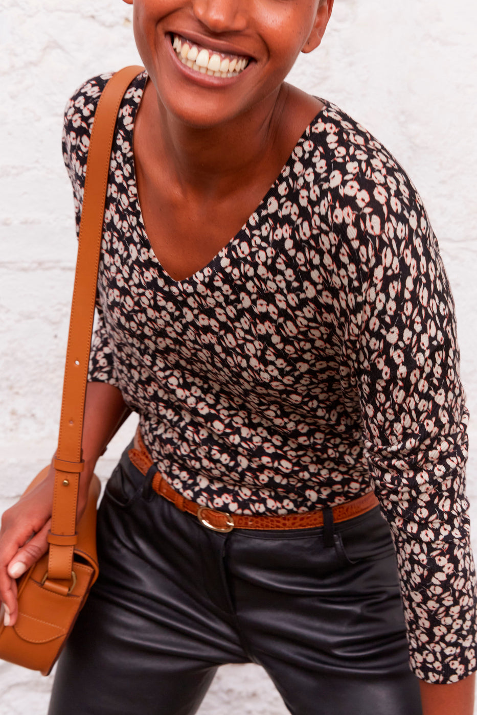 Pull en laine tricoté en maille fine avec print fleuri all over - LIAM Faume - seconde main