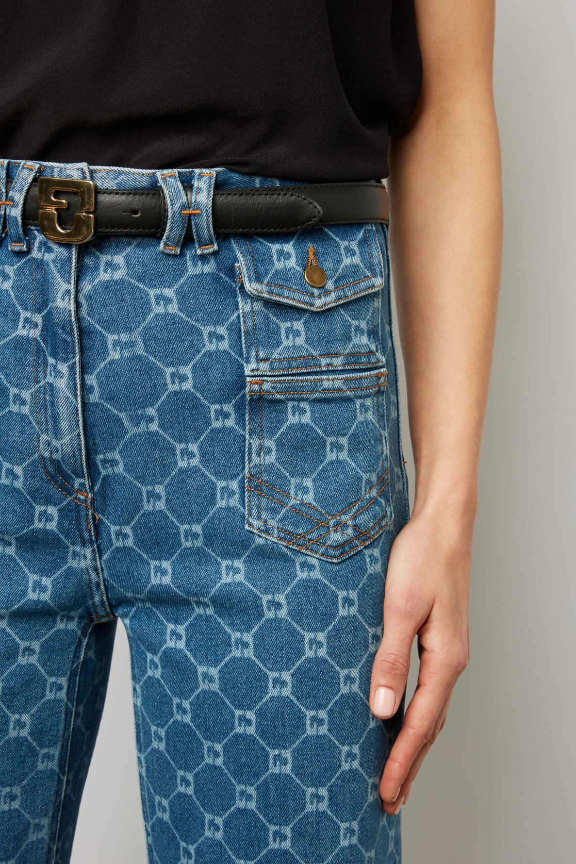 Jean flare à monogramme - ANNA Faume - seconde main