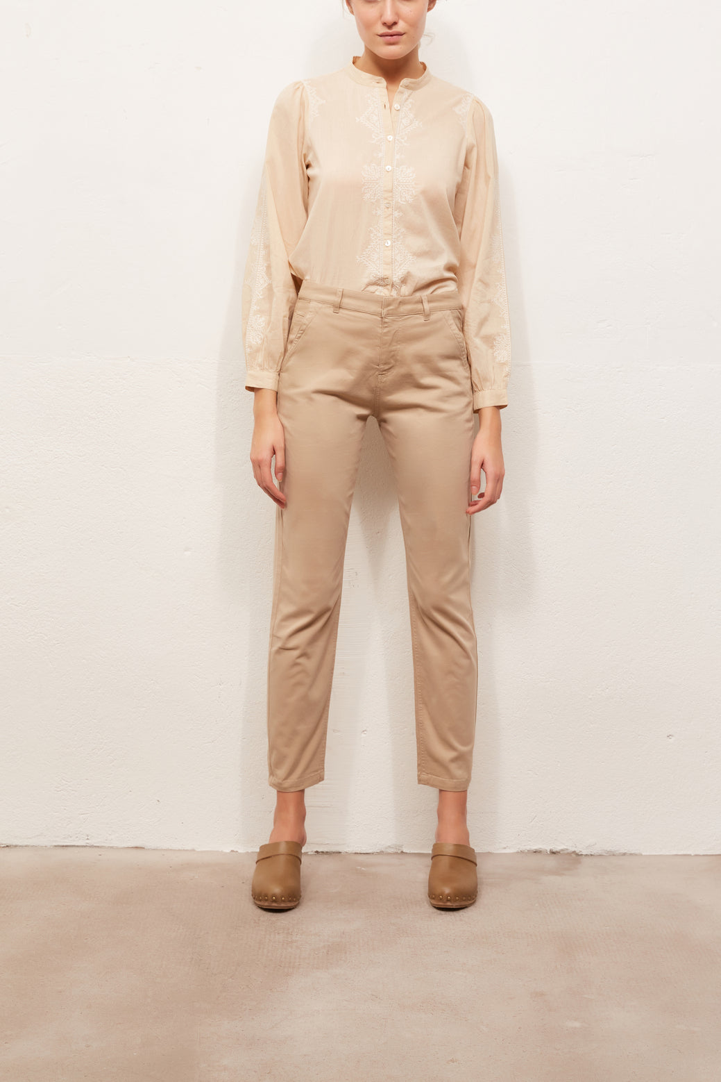 MAUD - pantalon droit 7/8 en coton Stretch Faume - seconde main