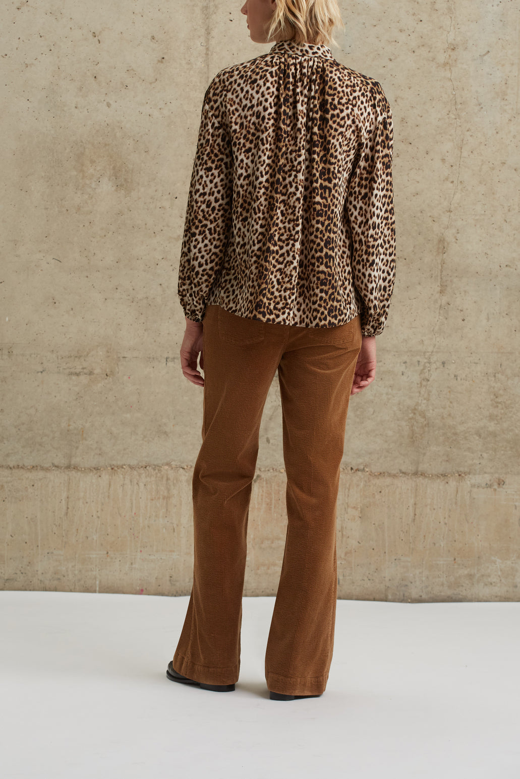 Blouse en soie à motif léopard - CESARIA Faume - seconde main