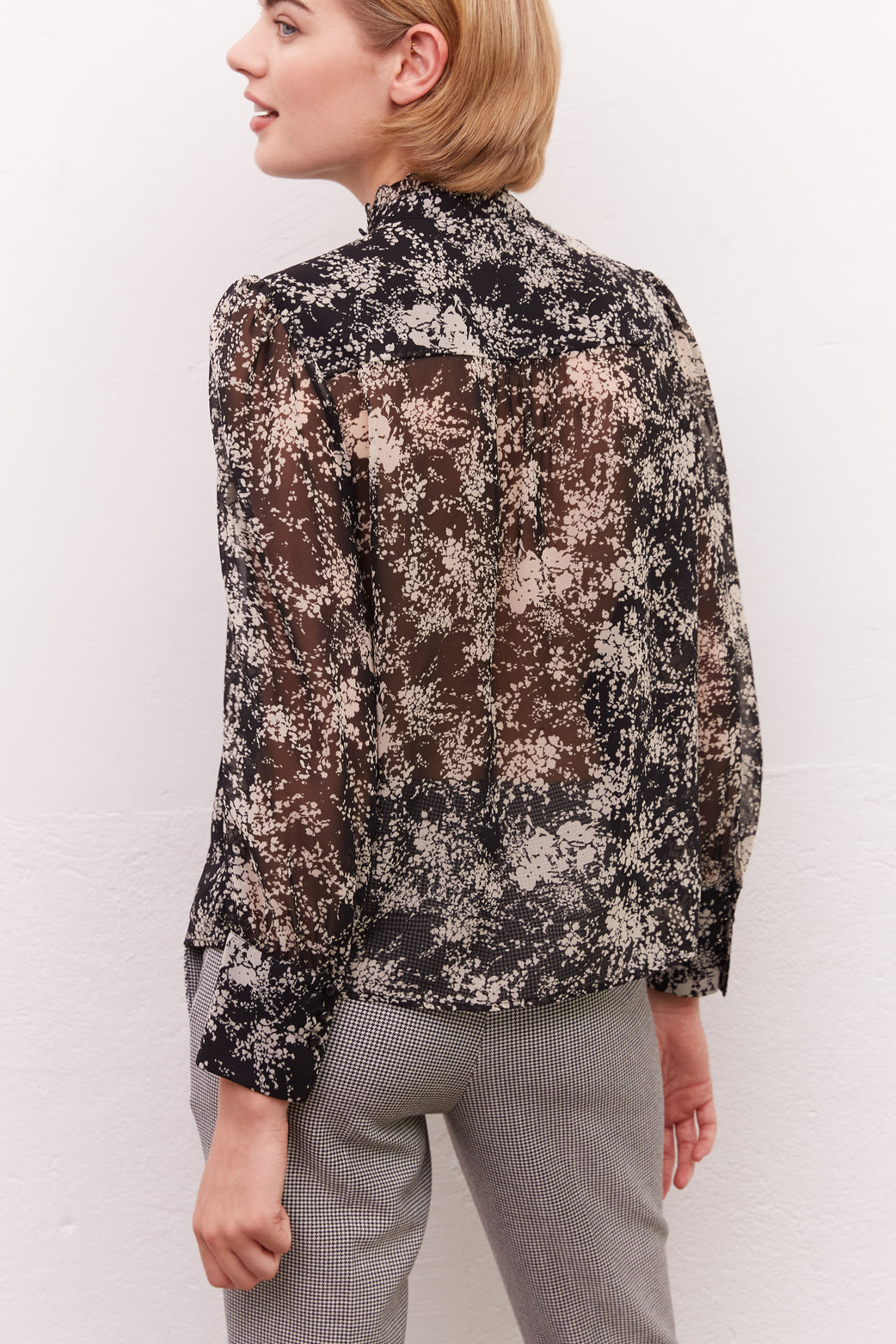 Chemise en voile fleuri et volants - CHADE Faume - seconde main