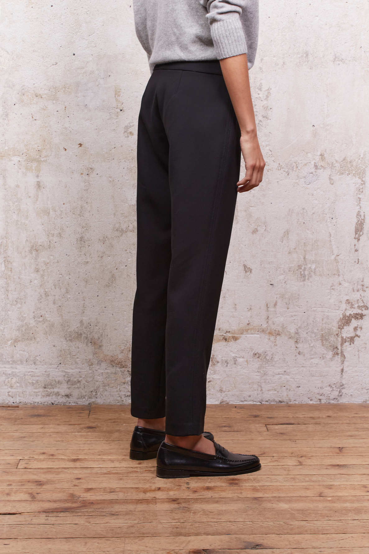 Lucie - Pantalon droit en crêpe 7/8 Faume - seconde main