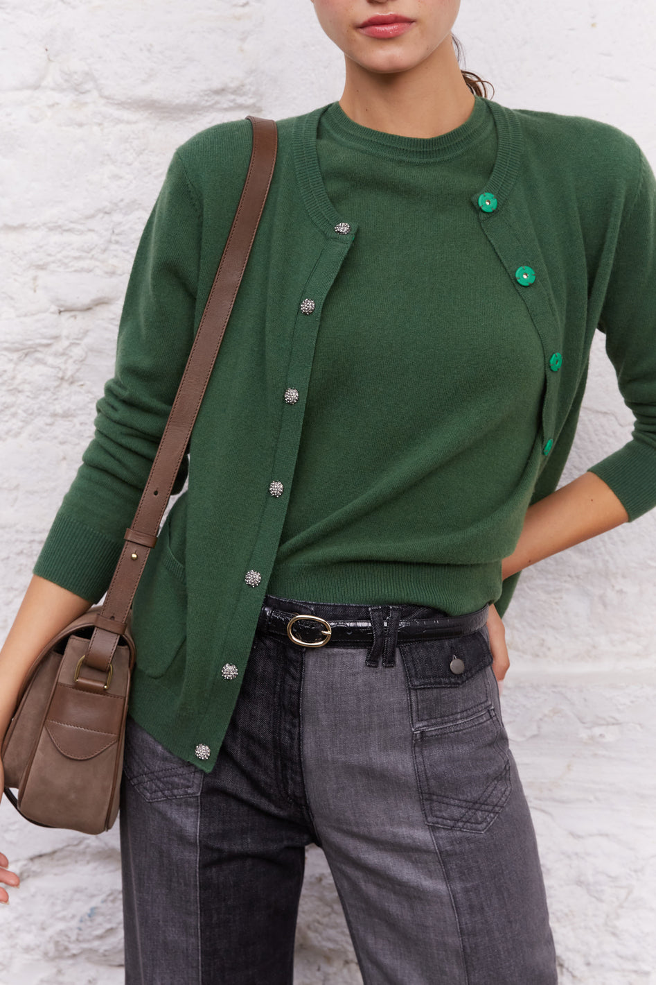 Gilet en laine mérinos avec boutons bijoux - LANAE Faume - seconde main