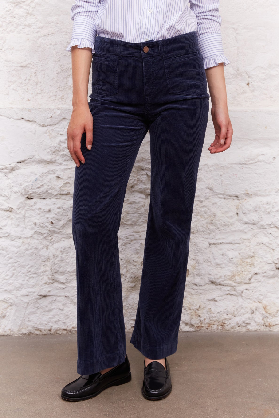 Pantalon Flare en velours côtelé - EMMA Faume - seconde main