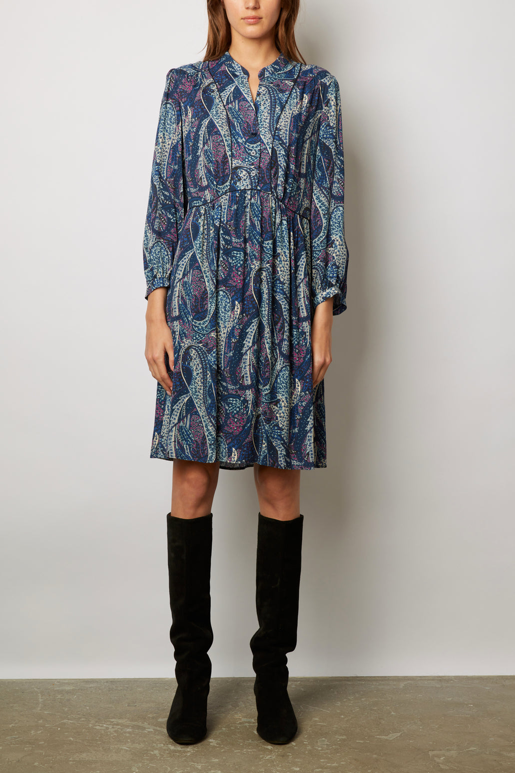 Robe courte et fluide imprimé cachemire ? JANICE Faume - seconde main