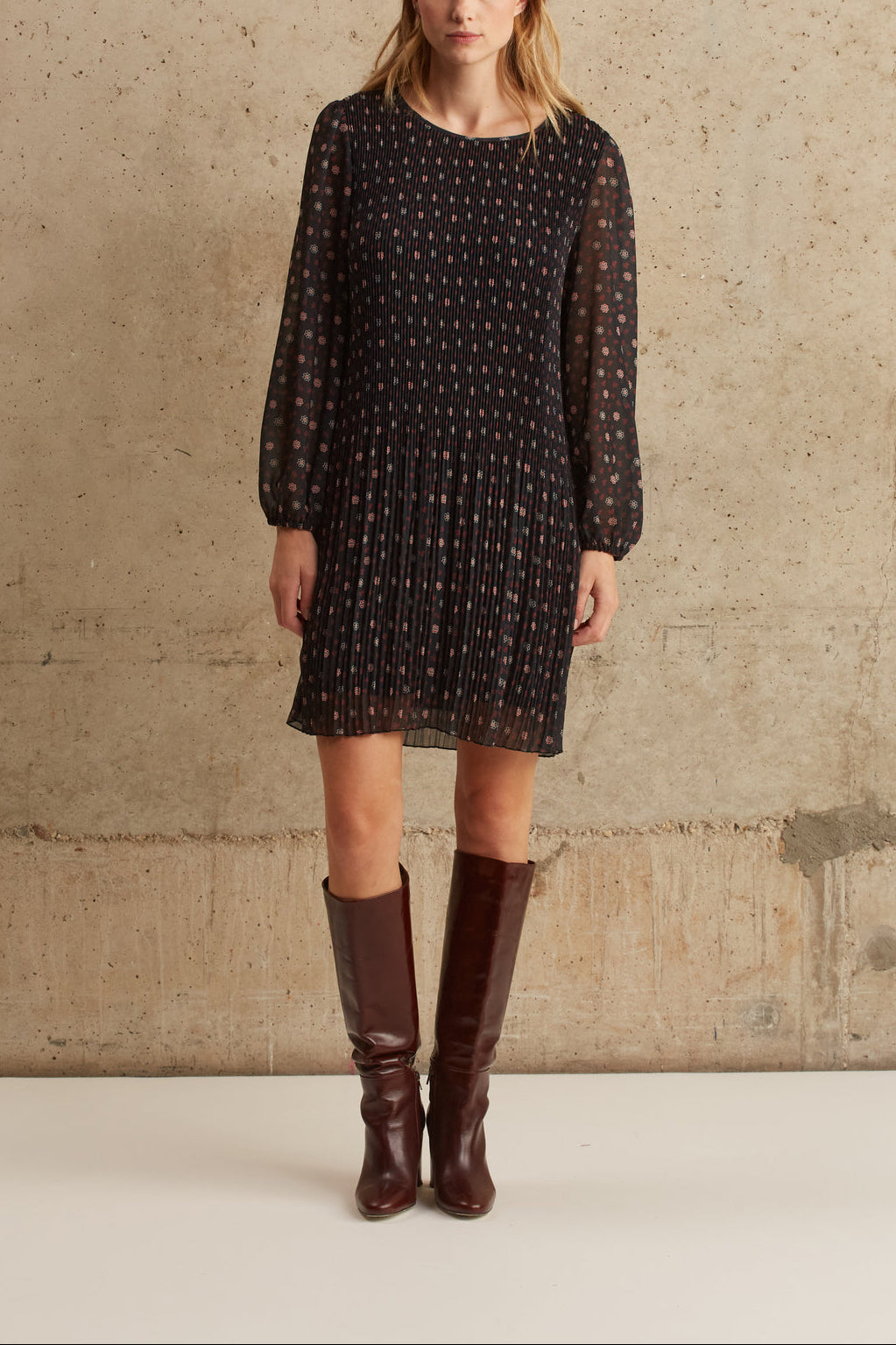 Robe plissée à petites fleurs - JANELLE Faume - seconde main