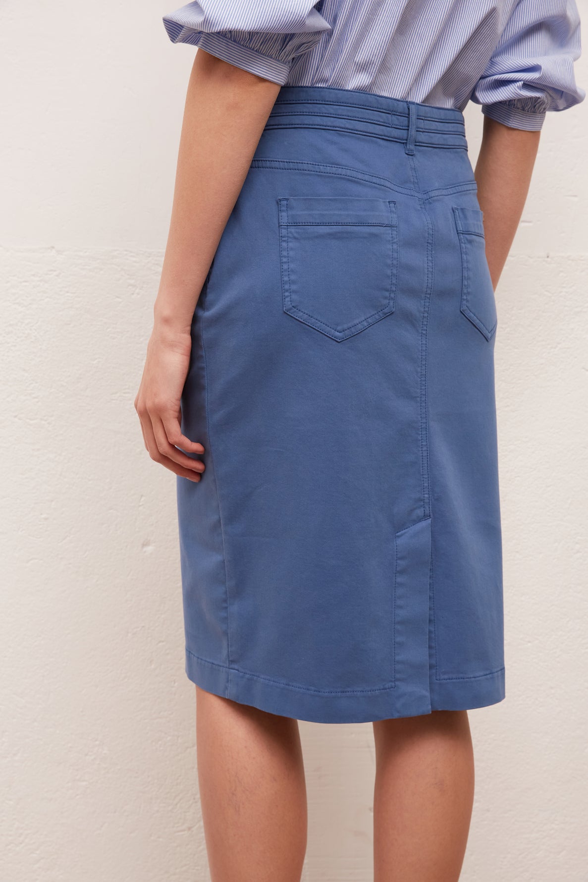 LENA - Jupe droite et courte en coton Stretch Faume - seconde main