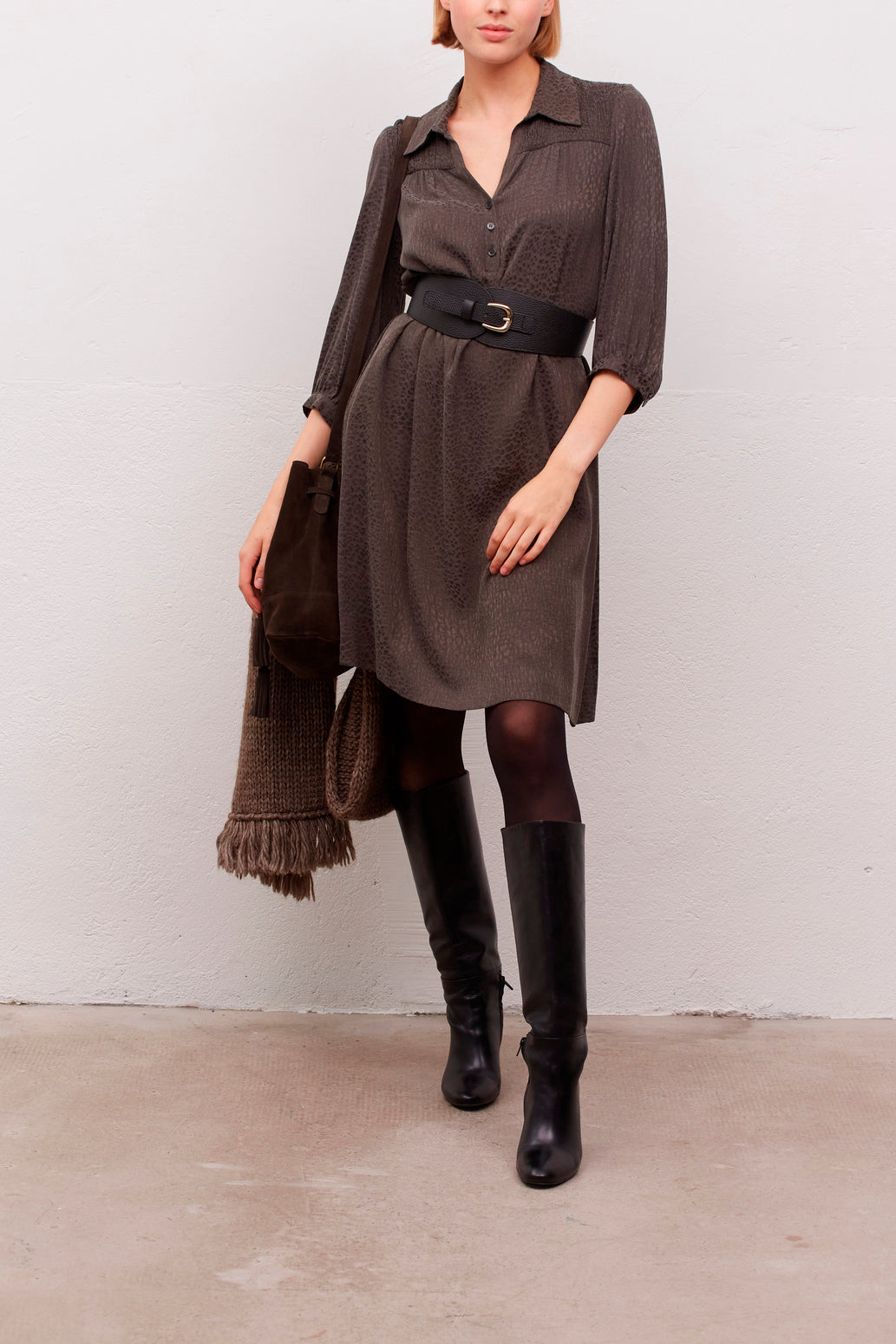 Robe soyeuse avec motif léopard ton sur ton - JANELLE Faume - seconde main