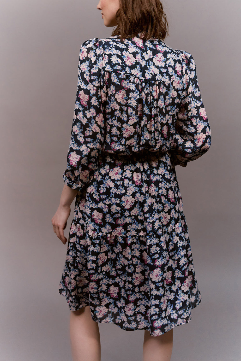 Robe en voile fleuri avec liens à nouer à la taille - JADE Faume - seconde main