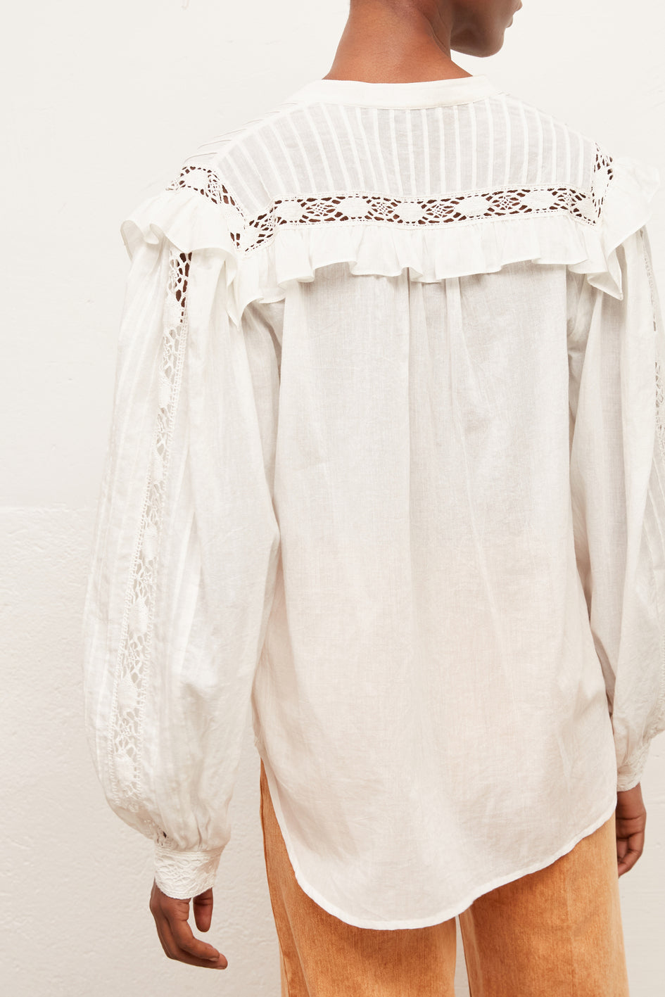 NEVA - Blouse volantée en voile de coton brodé Faume - seconde main