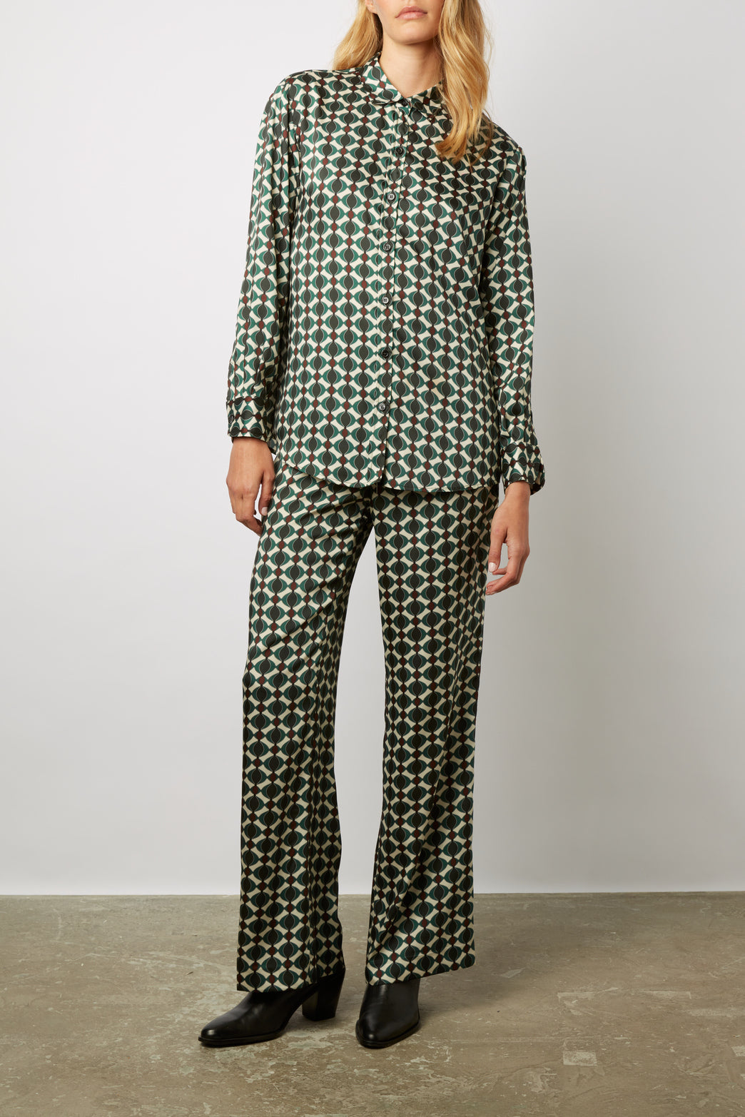 Chemise satinée imprimé géométrique rétro - CARLA Faume - seconde main