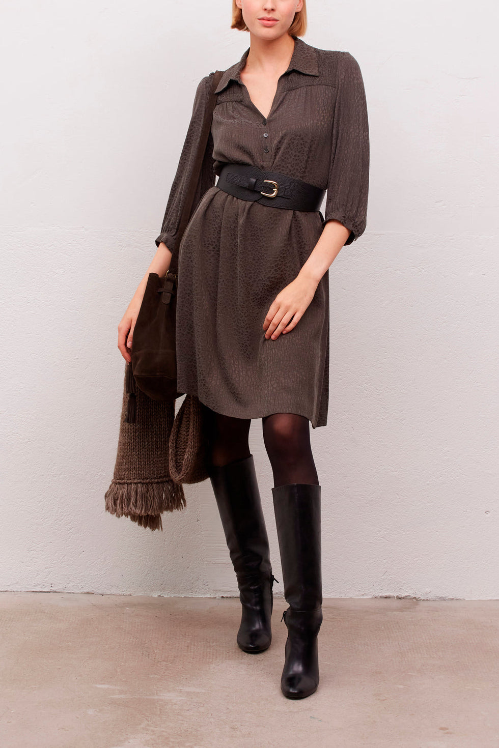 Robe soyeuse avec motif léopard ton sur ton - JANELLE Faume - seconde main