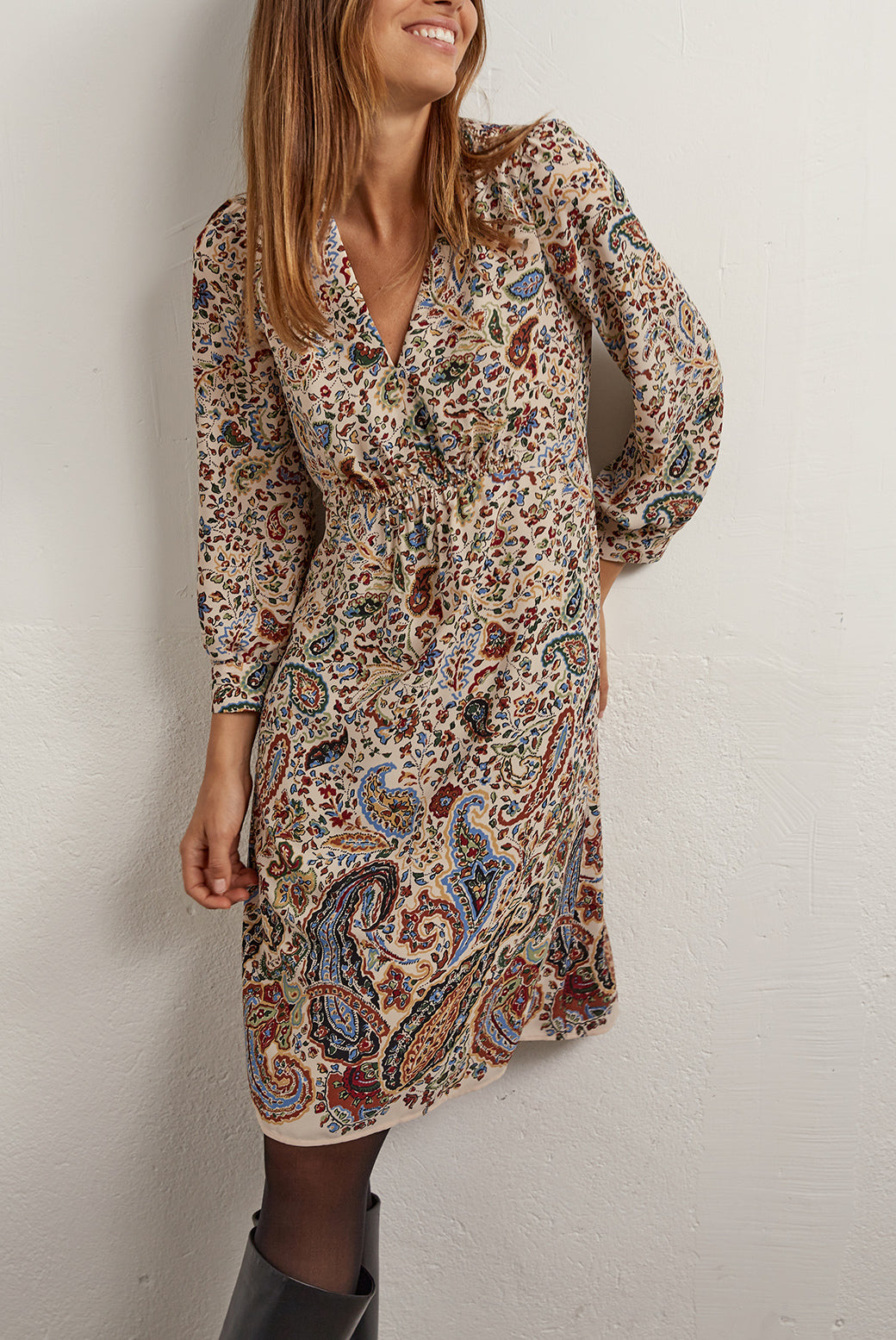 Thess - Robe V imprimée cachemire avec smocks Faume - seconde main