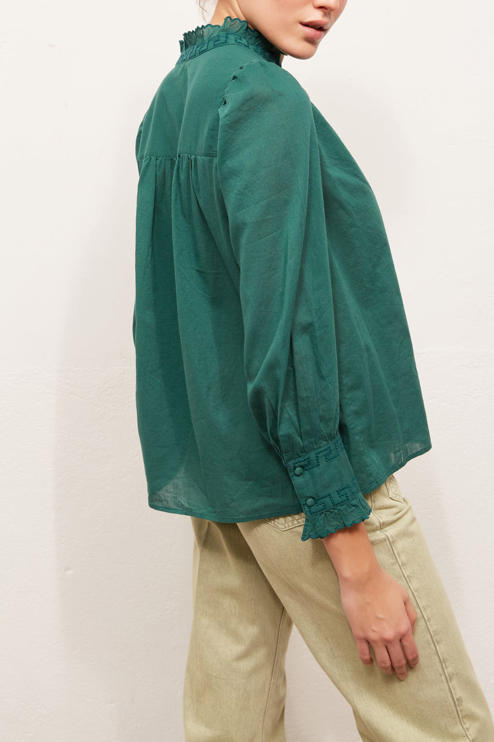 NOOR - Blouse en coton avec broderies Faume - seconde main