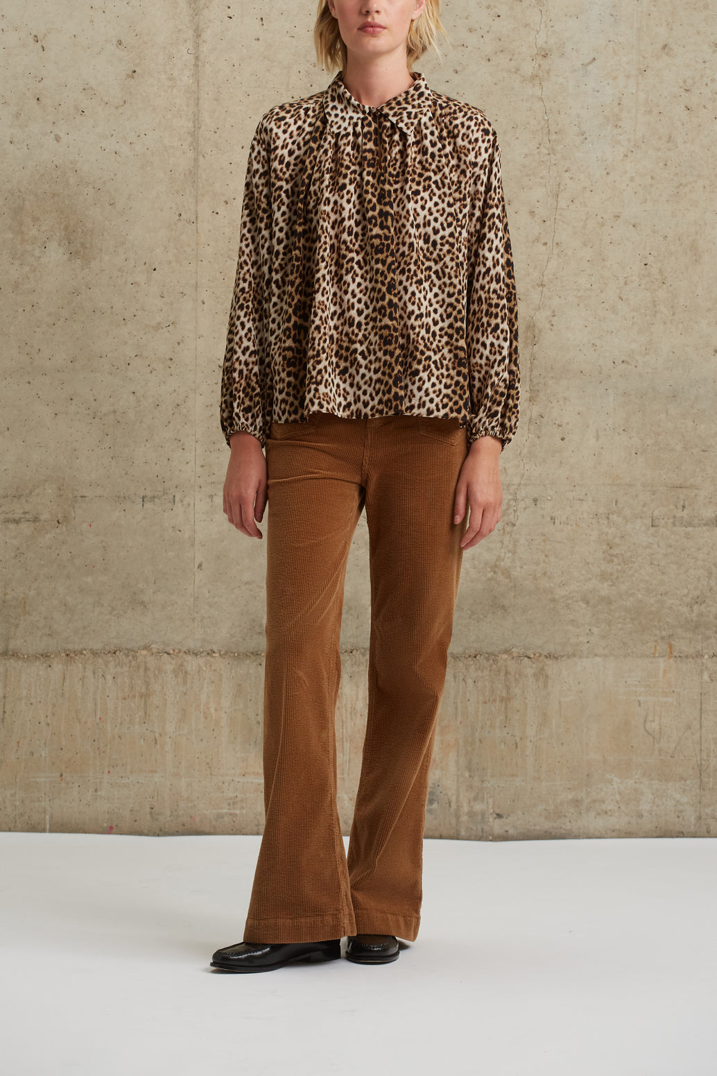 Blouse en soie à motif léopard - CESARIA Faume - seconde main