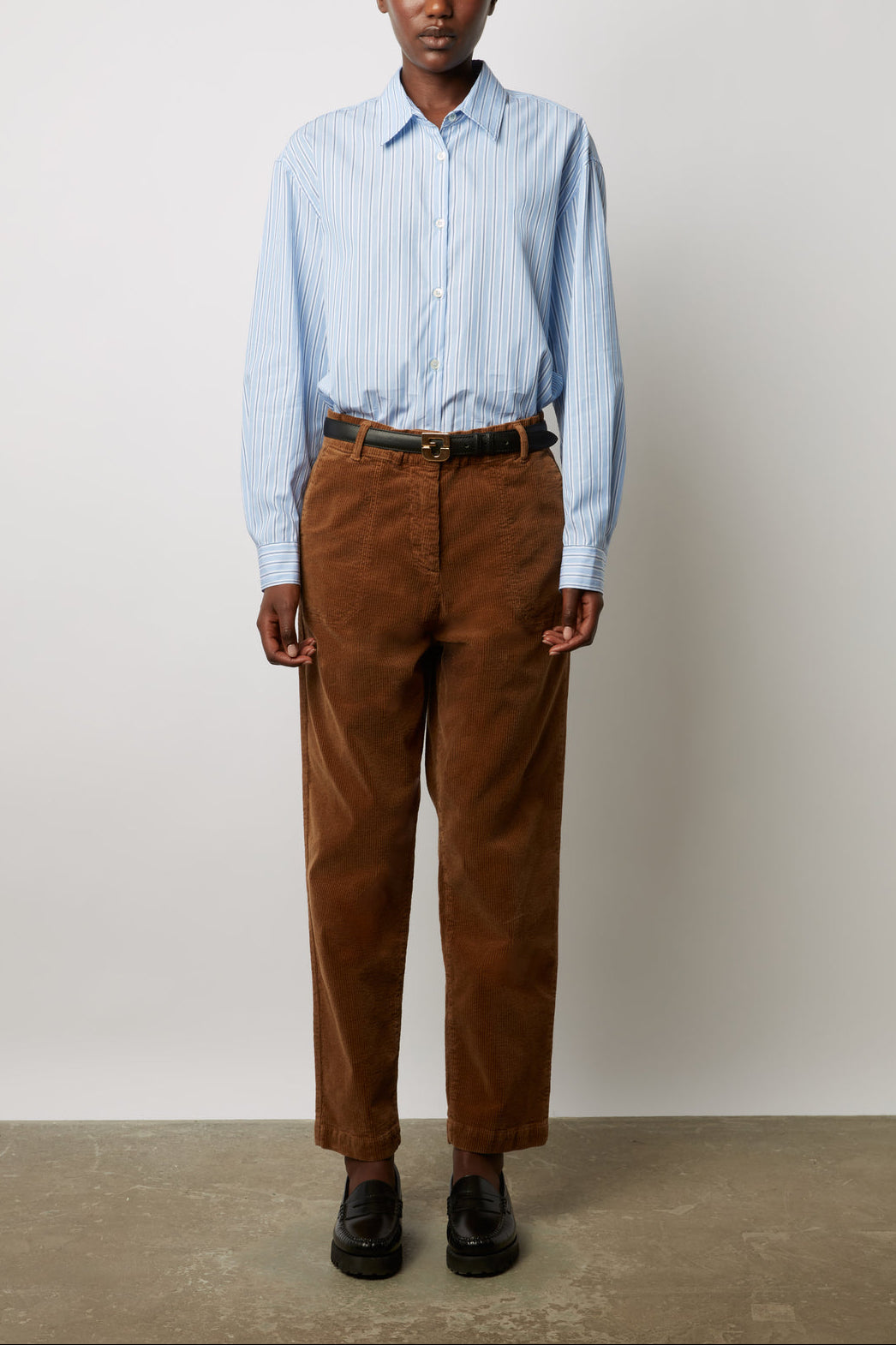 Pantalon cargo en velours lisse - ELISABETH Faume - seconde main