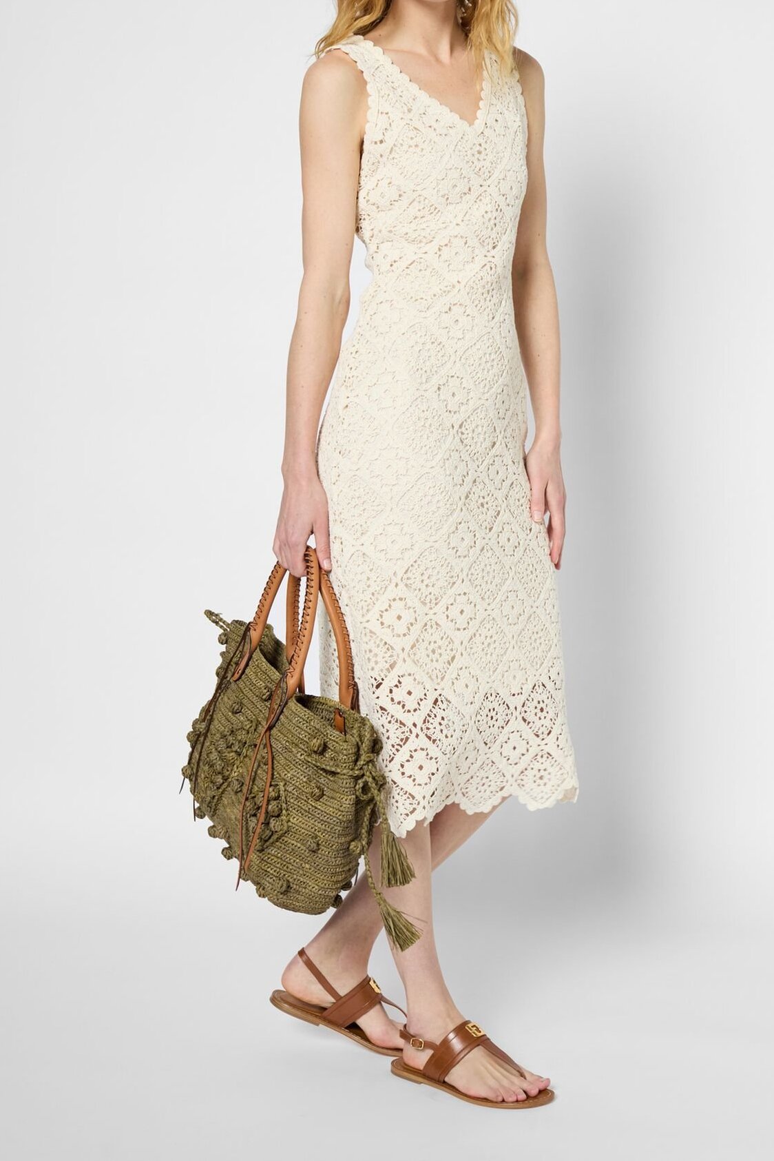 Robe cintrée en broderies - PAGETTE Faume - seconde main