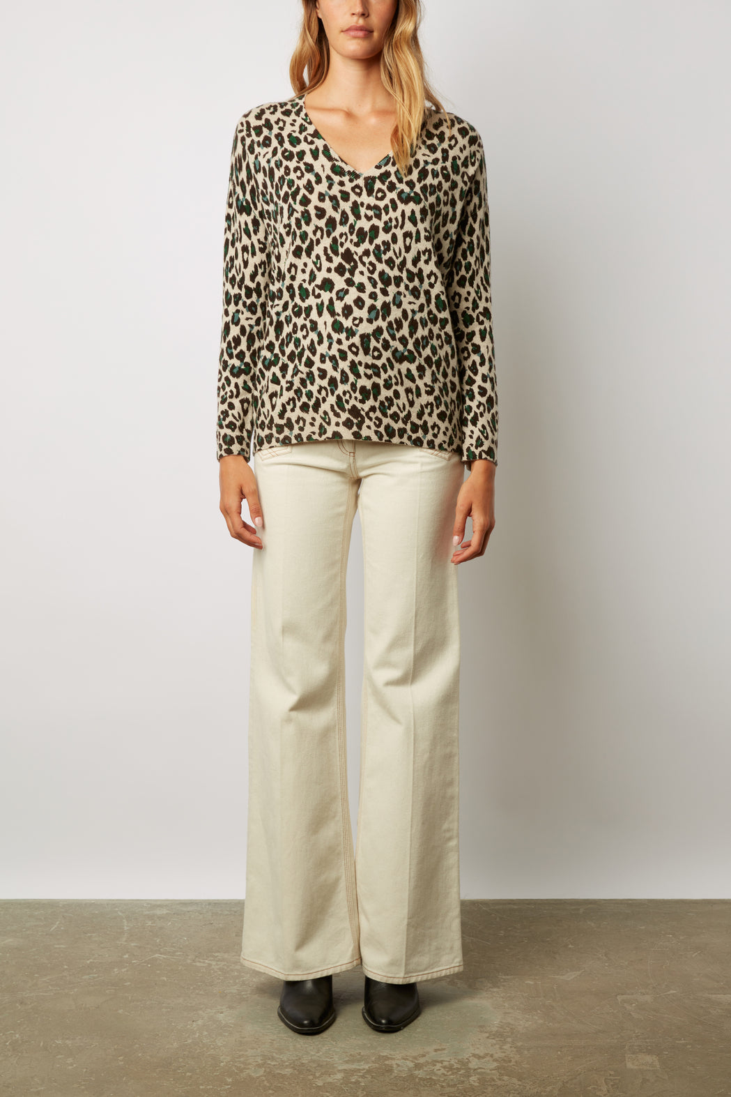 Pull V en laine imprimé léopard - LAVINIA Faume - seconde main