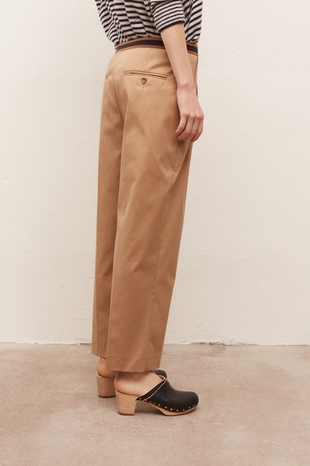 MARIANA - Pantalon 7/8 large en coton stretch Faume - seconde main