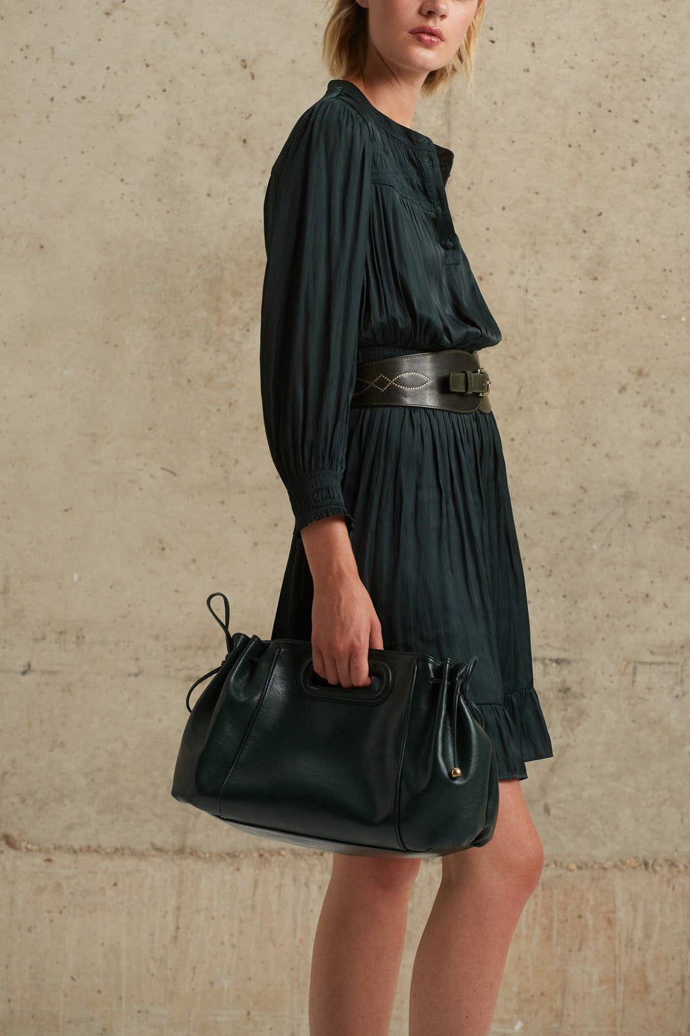 Robe à smocks en satin fluide - JOHAN Faume - seconde main