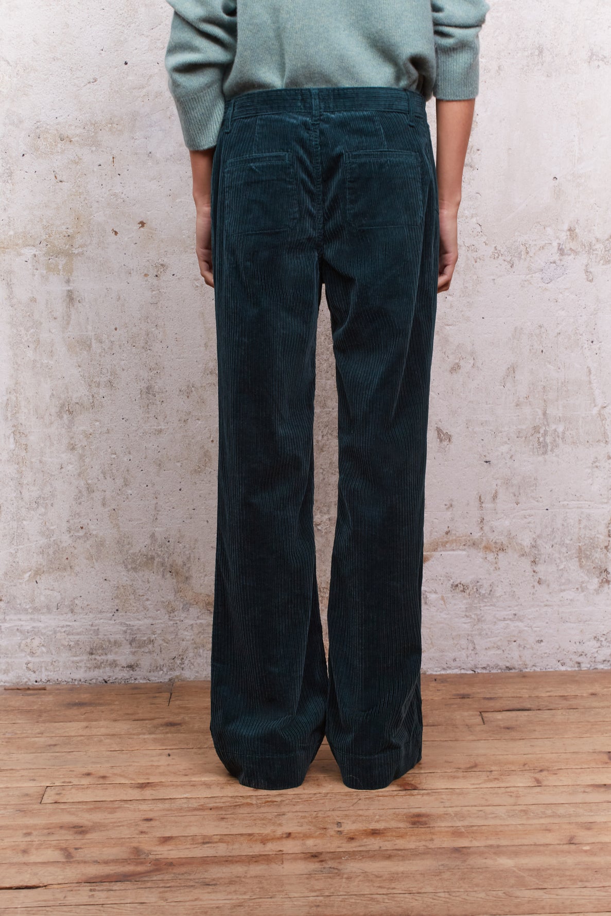 Pantalon Flare en velours côtelé - EMMA Faume - seconde main