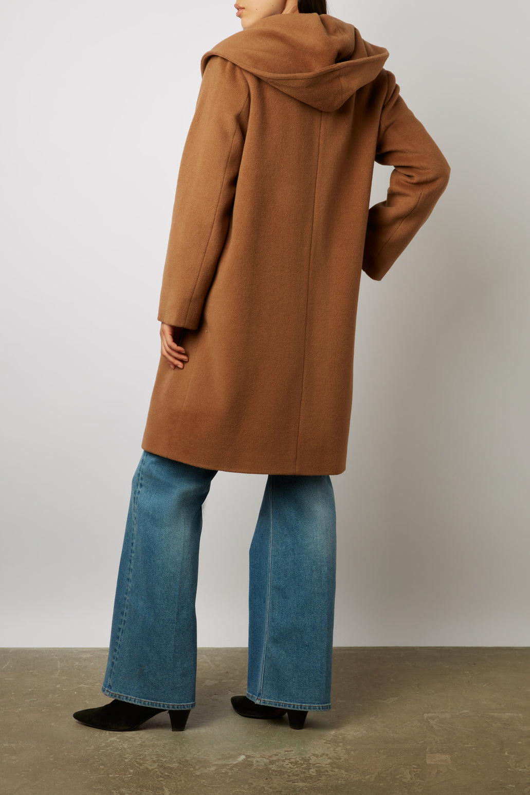 Manteau droit à capuche en laine et alpaga - SAKURA Faume - seconde main