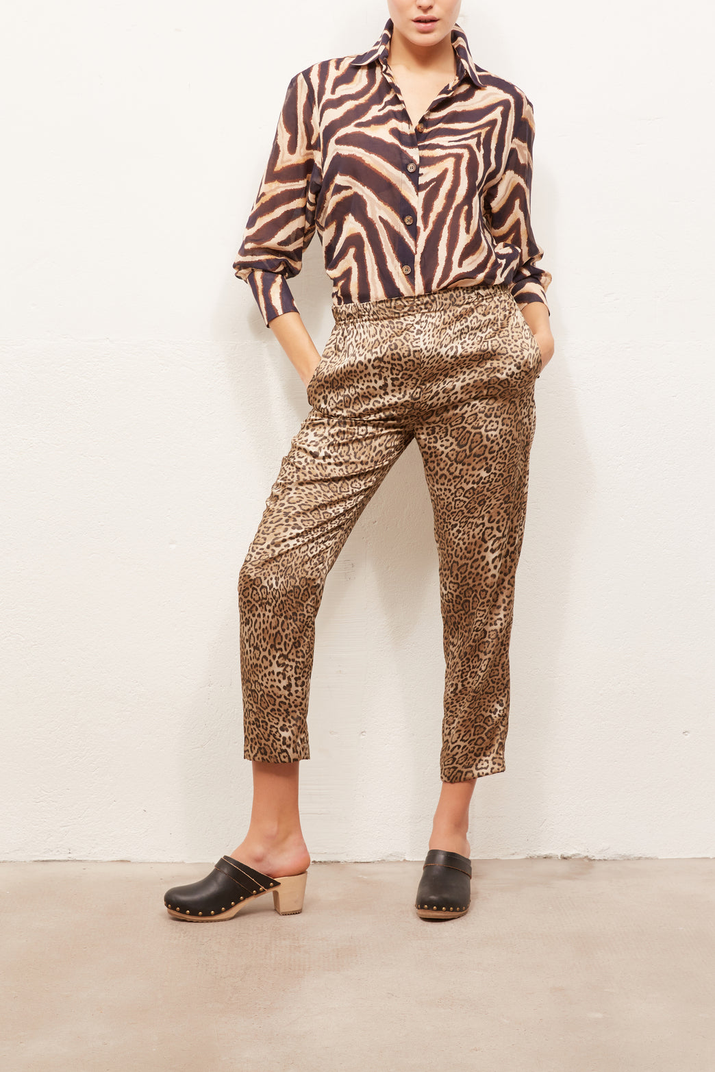 MACHA - Pantalon 7/8 à imprimé animalier Faume - seconde main