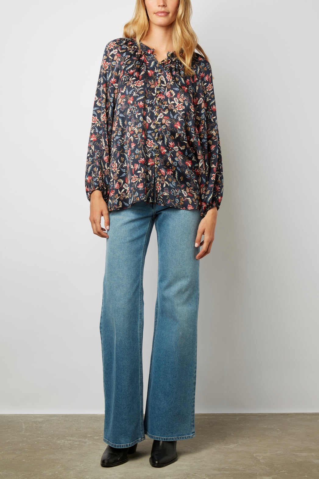 Chemise satinée à fleurs et col rond - CASSANDRA Faume - seconde main