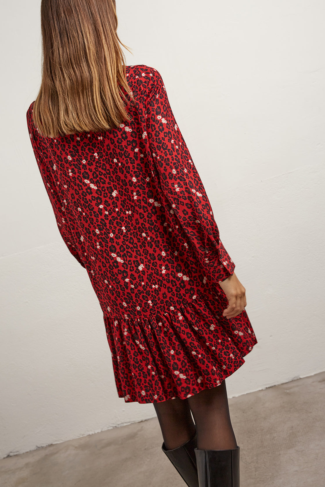 Thalie - Robe volantée en jacquard animalier Faume - seconde main