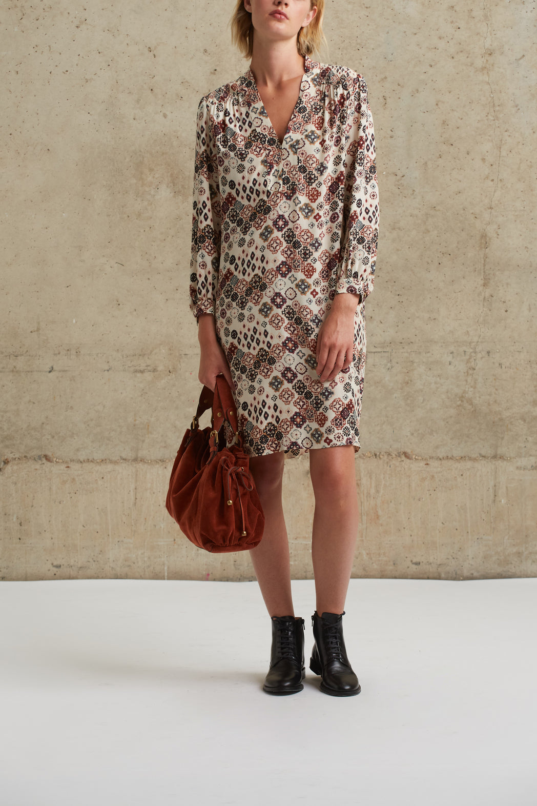 Robe en crêpe imprimé à motif Ikat - JAIMIE Faume - seconde main