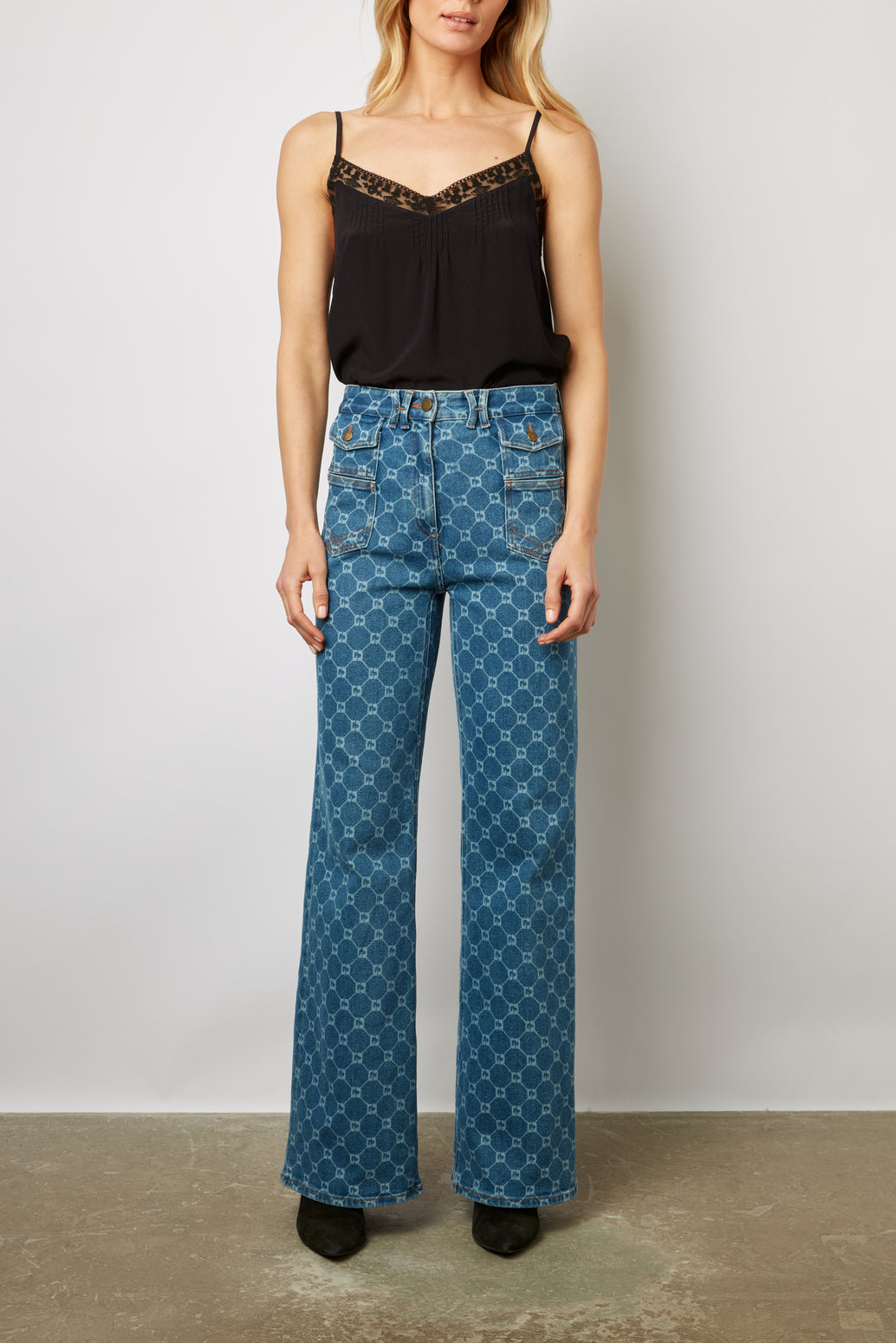 Jean flare à monogramme - ANNA Faume - seconde main